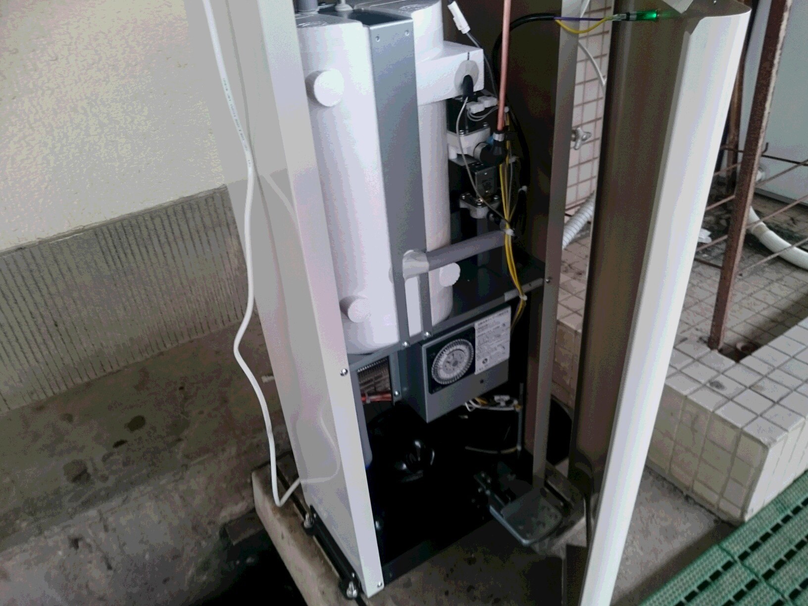 ｳｫｰﾀｰｸｰﾗｰ入替: HPT